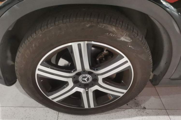Used Mercedes-Benz GLC Coupe 2022 Refreshed GLC 260 4MATIC Coupe SUV Left Front Wheel Hub