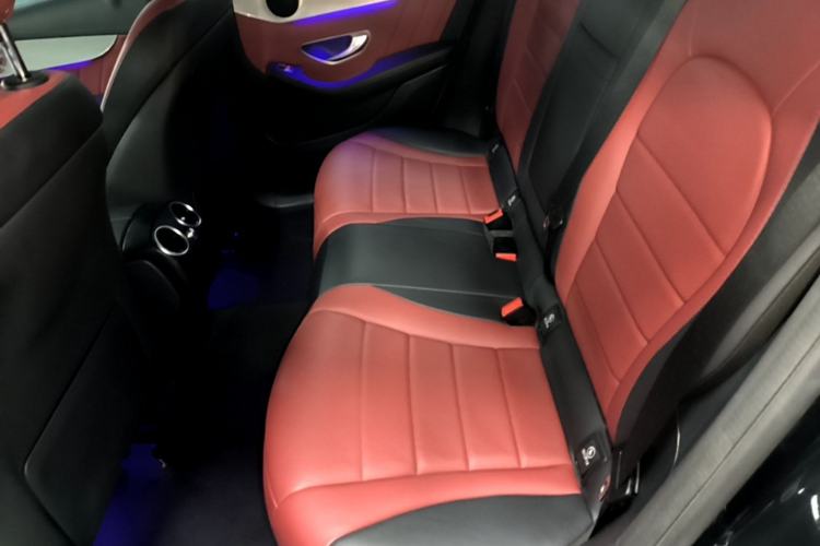 Used Mercedes-Benz GLC Coupe 2022 Refreshed GLC 260 4MATIC Coupe SUV Left Rear Seat