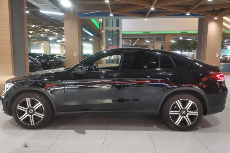 Used Mercedes-Benz GLC Coupe 2022 Refreshed GLC 260 4MATIC Coupe SUV Left Side