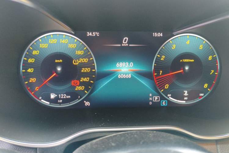 Used Mercedes-Benz GLC Coupe 2022 Refreshed GLC 260 4MATIC Coupe SUV Odometer Close Up