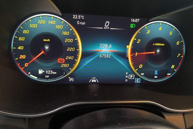 Used Mercedes-Benz GLC Coupe 2022 Refreshed GLC 300 4MATIC Coupe SUV Odometer Close Up