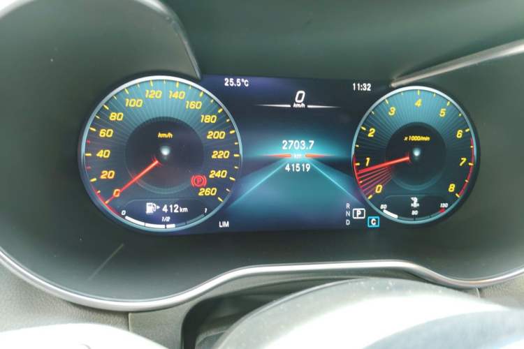 Used Mercedes-Benz GLC Coupe 2022 Refreshed GLC 260 4MATIC Coupe SUV Odometer Close Up