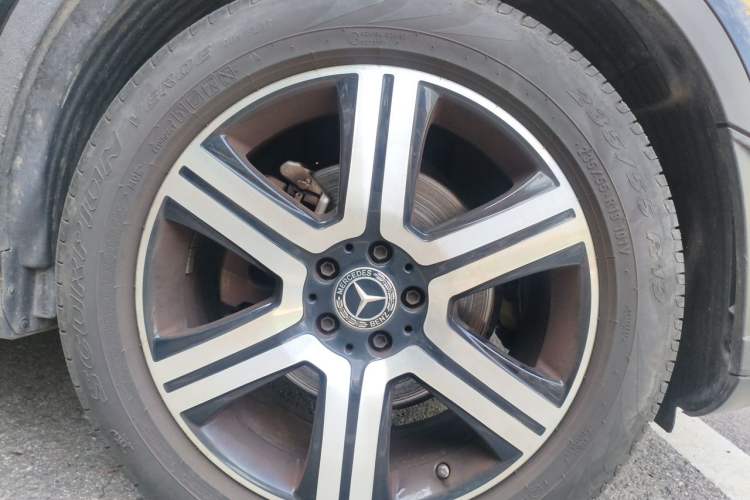 Used Mercedes-Benz GLC Coupe 2022 Refreshed GLC 260 4MATIC Coupe SUV Right Front Wheel Hub