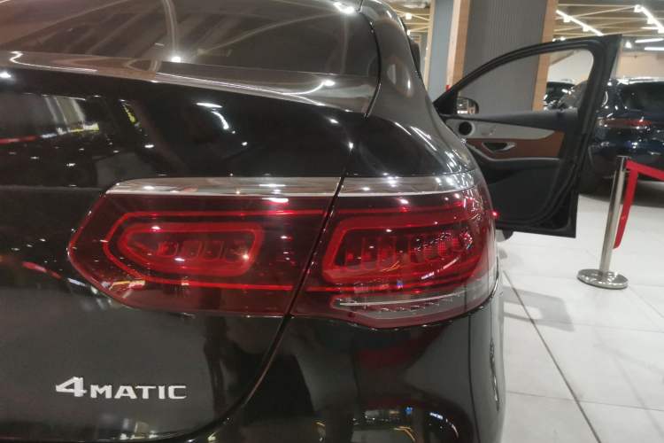 Used Mercedes-Benz GLC Coupe 2022 Refreshed GLC 260 4MATIC Coupe SUV Right Rear Taillight