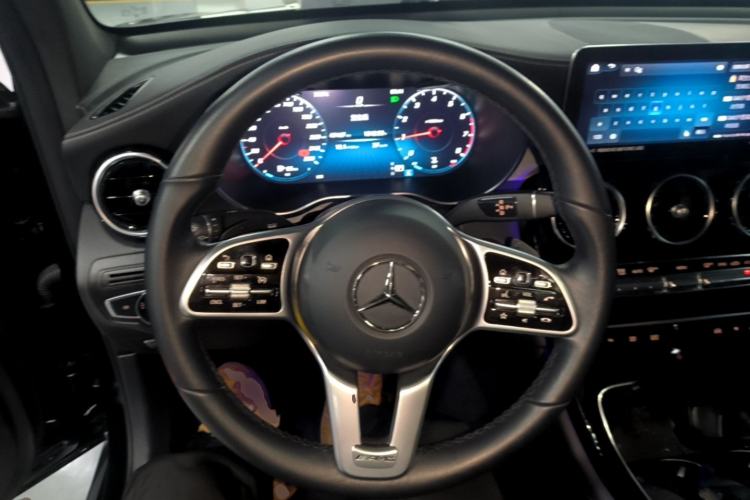 Used Mercedes-Benz GLC Coupe 2022 Refreshed GLC 260 4MATIC Coupe SUV Steering Wheel