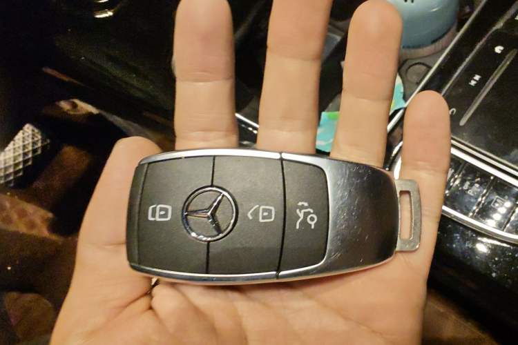 Used Mercedes-Benz GLC Coupe 2022 Refreshed GLC 260 4MATIC Coupe SUV Vehicle Key
