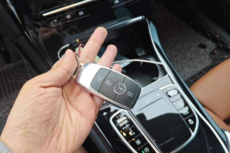 Used Mercedes-Benz GLC Coupe 2022 Refreshed GLC 260 4MATIC Coupe SUV Vehicle Key