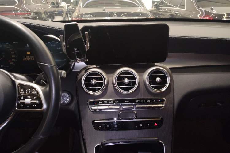 Used Mercedes-Benz GLC Coupe 2022 Refreshed GLC 300 4MATIC Coupe SUV Audio And AC Panel