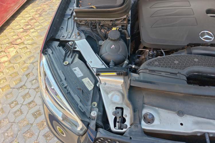 Used Mercedes-Benz GLC Coupe 2022 Refreshed GLC 300 4MATIC Coupe SUV Engine Bay Right