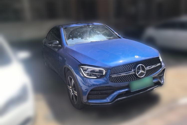 Used Mercedes-Benz GLC Coupe 2022 Refreshed GLC 260 4MATIC Coupe SUV Front Right 45 Deg