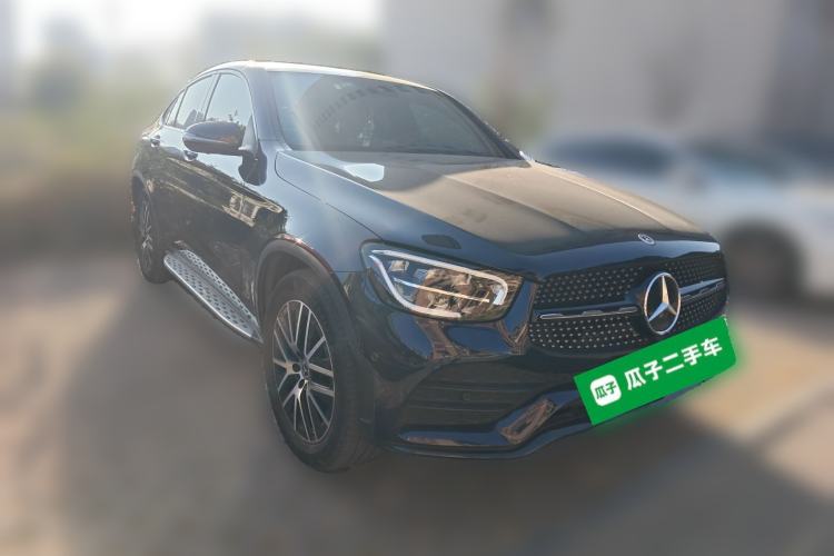 Used Mercedes-Benz GLC Coupe 2022 Refreshed GLC 300 4MATIC Coupe SUV Front Right 45 Deg