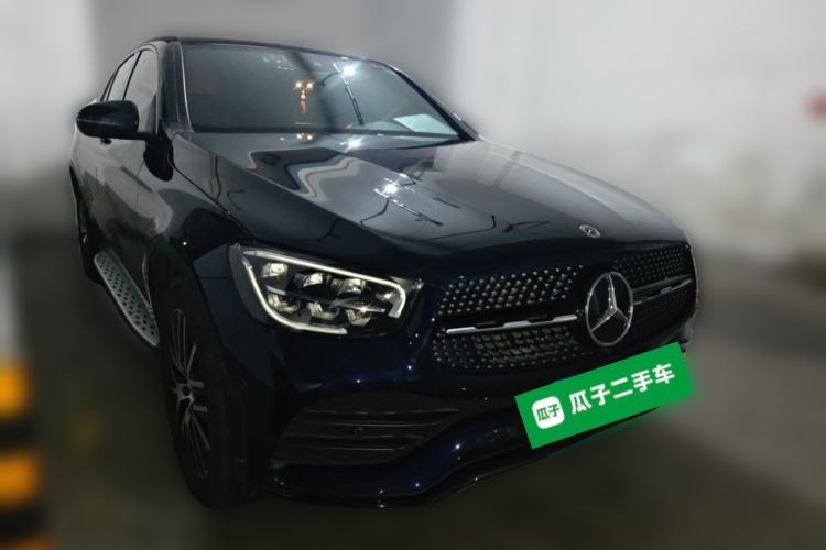 Used Mercedes-Benz GLC Coupe 2022 Refreshed GLC 300 4MATIC Coupe SUV Front Right 45 Deg