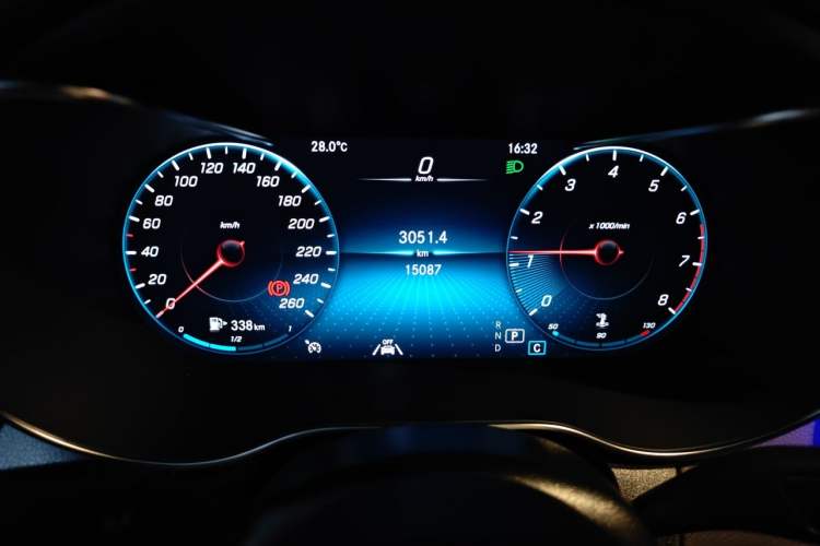 Used Mercedes-Benz GLC Coupe 2022 Refreshed GLC 300 4MATIC Coupe SUV Instrument Cluster