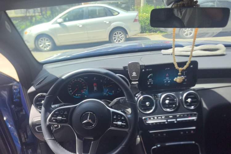 Used Mercedes-Benz GLC Coupe 2022 Refreshed GLC 260 4MATIC Coupe SUV Steering Wheel