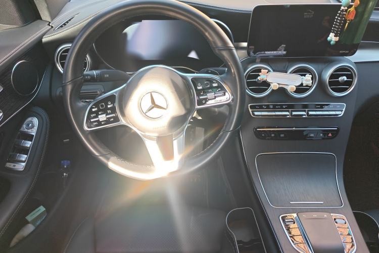 Used Mercedes-Benz GLC Coupe 2022 Refreshed GLC 300 4MATIC Coupe SUV Steering Wheel
