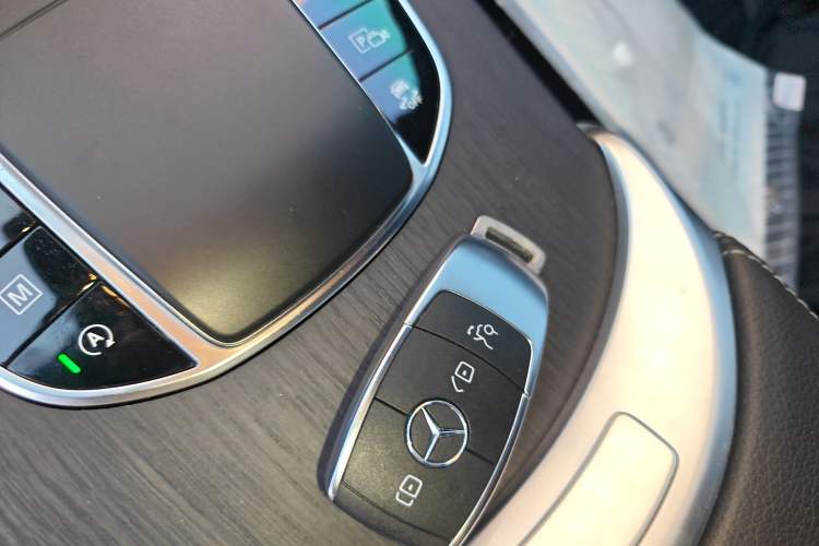 Used Mercedes-Benz GLC Coupe 2022 Refreshed GLC 300 4MATIC Coupe SUV Vehicle Key