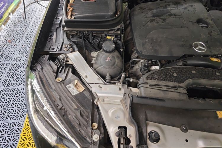 Used Mercedes-Benz GLC Coupe 2022 Refreshed GLC 260 4MATIC Coupe SUV Engine Bay Right