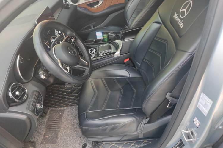 Used Mercedes-Benz GLC Coupe 2022 Refreshed GLC 260 4MATIC Coupe SUV Left Front Seat