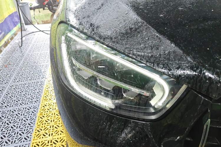Used Mercedes-Benz GLC Coupe 2022 Refreshed GLC 260 4MATIC Coupe SUV Right Front Headlight