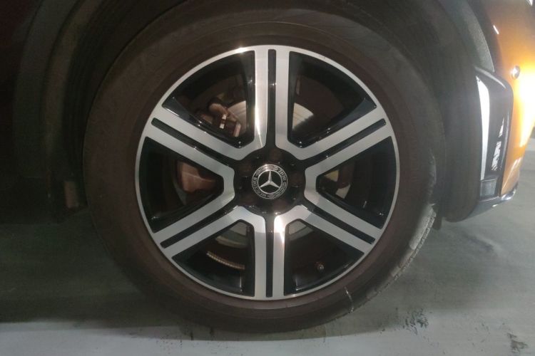 Used Mercedes-Benz GLC Coupe 2022 GLC 260 4MATIC Coupe SUV Right Front Wheel Hub