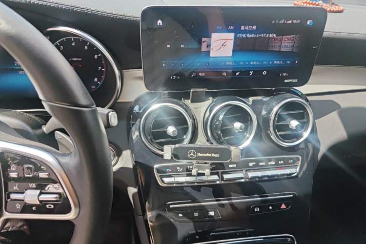 Used Mercedes-Benz GLC Coupe 2022 Refreshed GLC 260 4MATIC Coupe SUV Audio And AC Panel