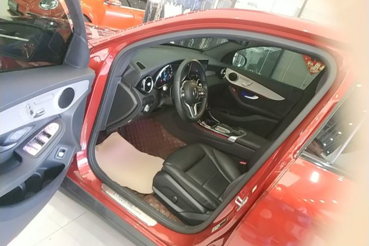 Used Mercedes-Benz GLC Coupe 2022 Refreshed GLC 260 4MATIC Coupe SUV Driver Seat
