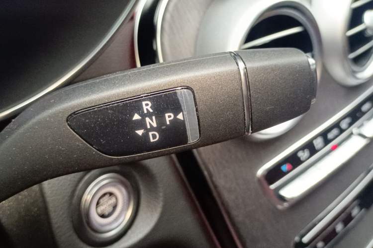 Used Mercedes-Benz GLC Coupe 2022 Refreshed GLC 300 4MATIC Coupe SUV Gear Lever