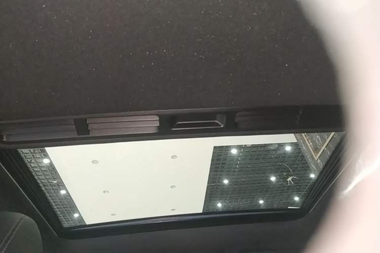 Used Mercedes-Benz GLC Coupe 2022 Refreshed GLC 260 4MATIC Coupe SUV Headliner