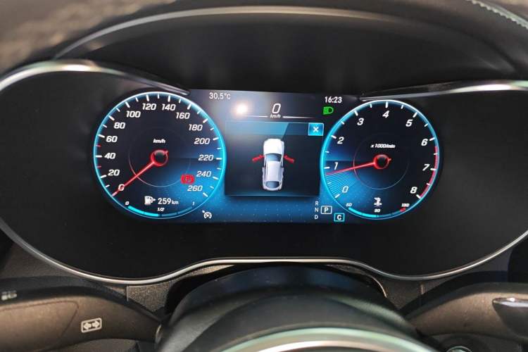 Used Mercedes-Benz GLC Coupe 2022 Refreshed GLC 260 4MATIC Coupe SUV Instrument Cluster