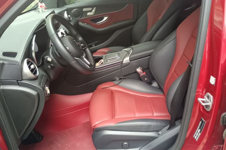 Used Mercedes-Benz GLC Coupe 2022 Refreshed GLC 300 4MATIC Coupe SUV Left Front Seat