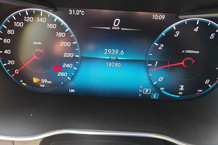 Used Mercedes-Benz GLC Coupe 2022 Refreshed GLC 260 4MATIC Coupe SUV Odometer Close Up