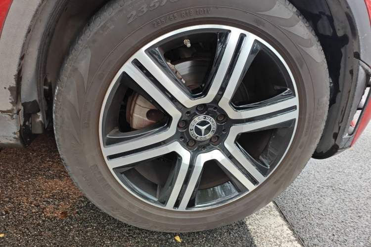 Used Mercedes-Benz GLC Coupe 2022 Refreshed GLC 260 4MATIC Coupe SUV Right Front Wheel Hub