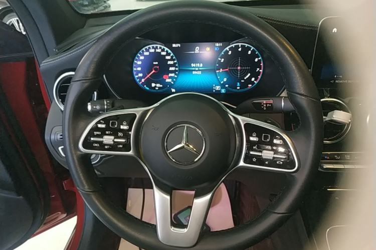 Used Mercedes-Benz GLC Coupe 2022 Refreshed GLC 260 4MATIC Coupe SUV Steering Wheel