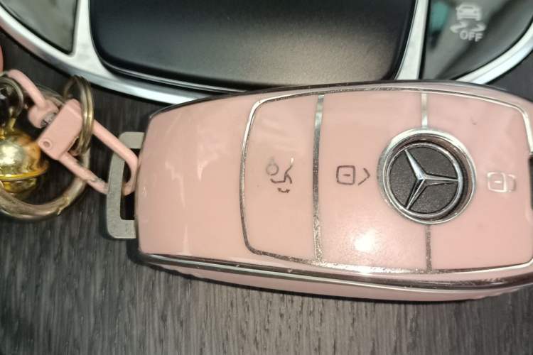 Used Mercedes-Benz GLC Coupe 2022 Refreshed GLC 300 4MATIC Coupe SUV Vehicle Key