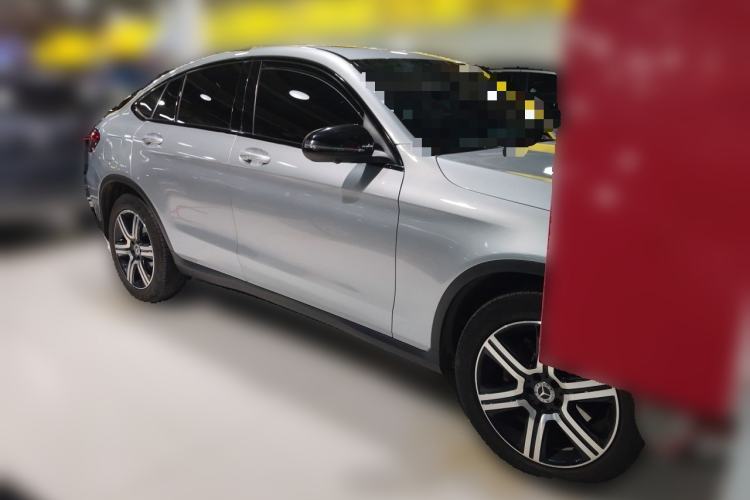Used Mercedes-Benz GLC Coupe 2022 Refreshed GLC 260 4MATIC Coupe SUV Front Right 45 Deg