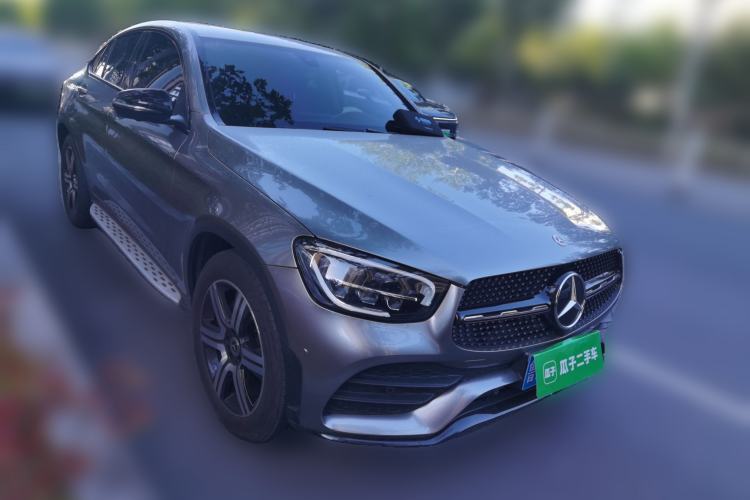 Used Mercedes-Benz GLC Coupe 2022 Refreshed GLC 260 4MATIC Coupe SUV Front Right 45 Deg