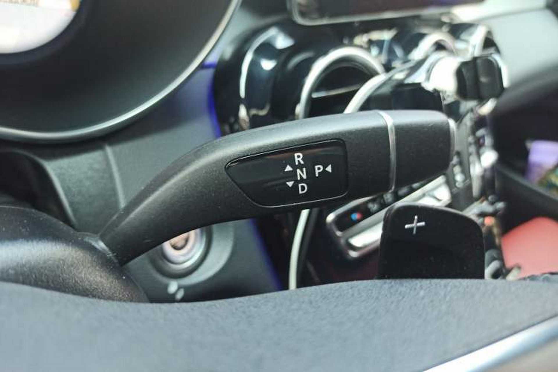 Used Mercedes-Benz GLC Coupe 2022 Refreshed GLC 260 4MATIC Coupe SUV Gear Lever