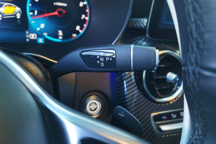 Used Mercedes-Benz GLC Coupe 2022 Refreshed GLC 260 4MATIC Coupe SUV Gear Lever