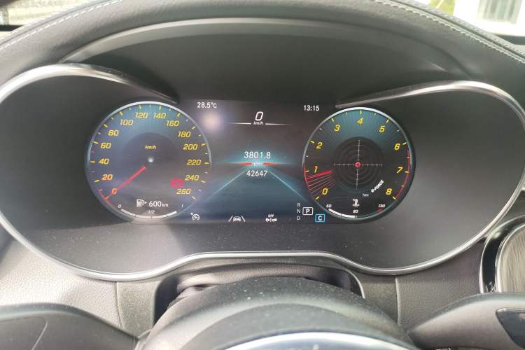 Used Mercedes-Benz GLC Coupe 2022 Refreshed GLC 300 4MATIC Coupe SUV Instrument Cluster