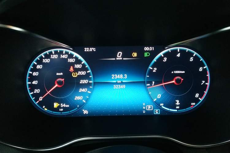 Used Mercedes-Benz GLC Coupe 2022 Refreshed GLC 260 4MATIC Coupe SUV Instrument Cluster