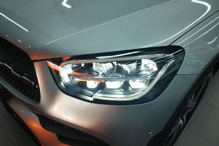 Used Mercedes-Benz GLC Coupe 2022 Refreshed GLC 260 4MATIC Coupe SUV Left Front Headlight