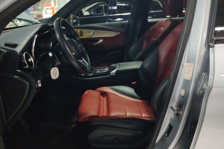 Used Mercedes-Benz GLC Coupe 2022 Refreshed GLC 260 4MATIC Coupe SUV Left Front Seat
