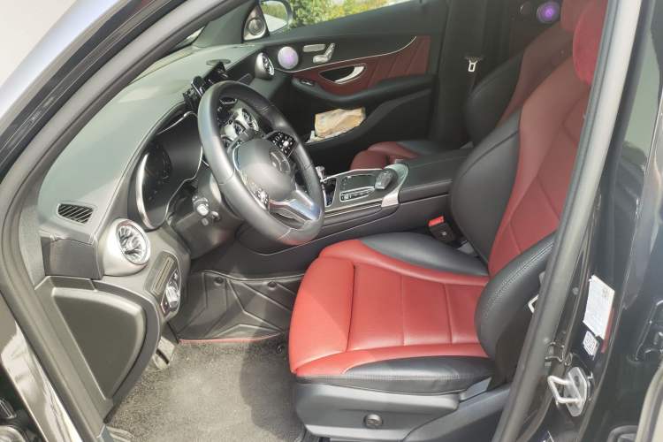Used Mercedes-Benz GLC Coupe 2022 Refreshed GLC 300 4MATIC Coupe SUV Left Front Seat