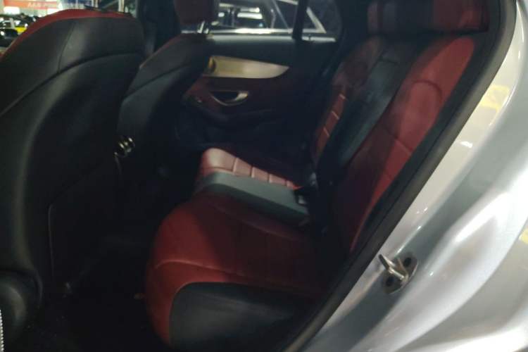 Used Mercedes-Benz GLC Coupe 2022 Refreshed GLC 260 4MATIC Coupe SUV Left Rear Seat