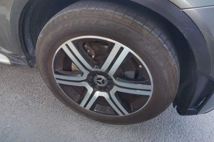 Used Mercedes-Benz GLC Coupe 2022 Refreshed GLC 260 4MATIC Coupe SUV Right Front Wheel Hub