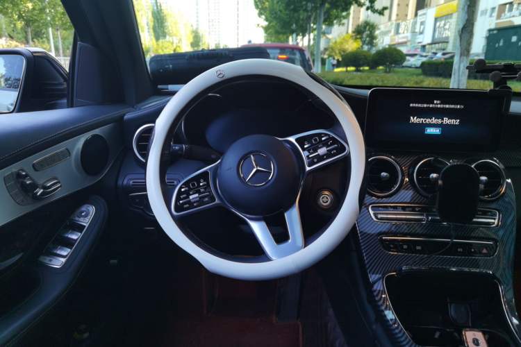 Used Mercedes-Benz GLC Coupe 2022 Refreshed GLC 260 4MATIC Coupe SUV Steering Wheel