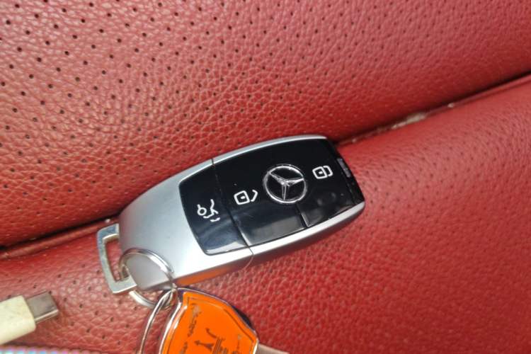 Used Mercedes-Benz GLC Coupe 2022 Refreshed GLC 260 4MATIC Coupe SUV Vehicle Key