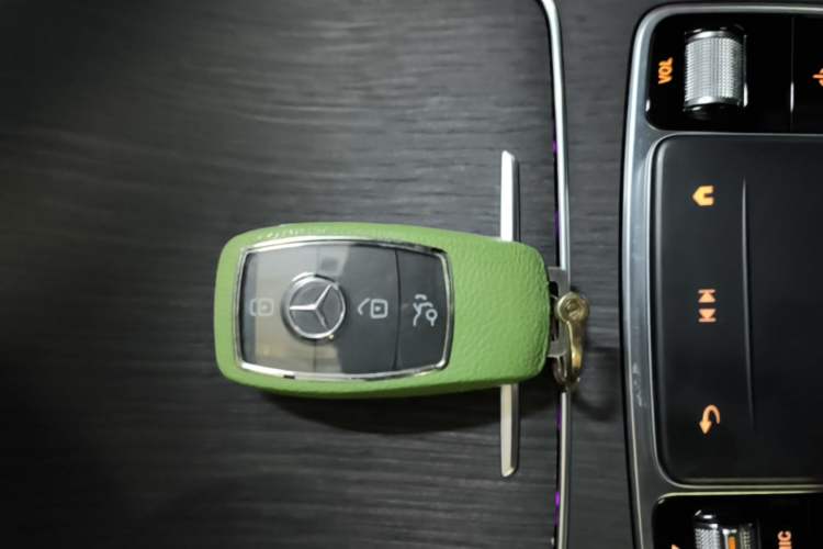 Used Mercedes-Benz GLC Coupe 2022 Refreshed GLC 300 4MATIC Coupe SUV Vehicle Key
