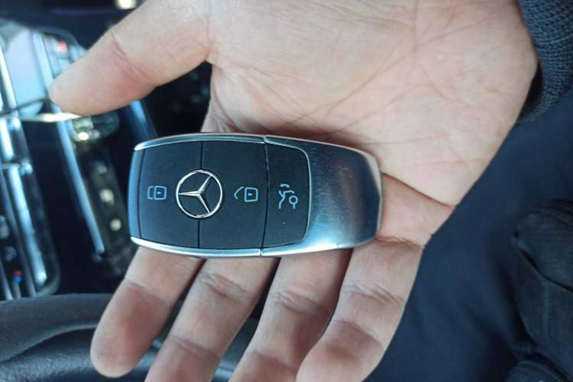 Used Mercedes-Benz GLC Coupe 2022 Refreshed GLC 260 4MATIC Coupe SUV Vehicle Key