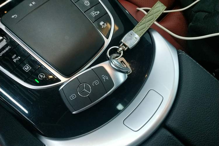 Used Mercedes-Benz GLC Coupe 2022 Refreshed GLC 260 4MATIC Coupe SUV Vehicle Key